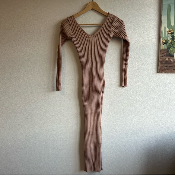 Dresses & Skirts - Elegant Stretch Tan Ribbed V-neck and Back Knit Sweater Dress
